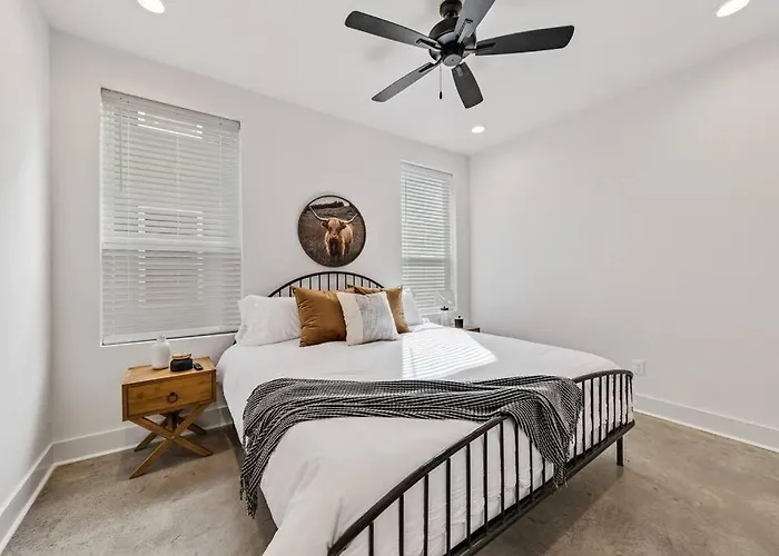 Bayou House*instant Booking*king Bd*great Location Hébergement de vacances *
